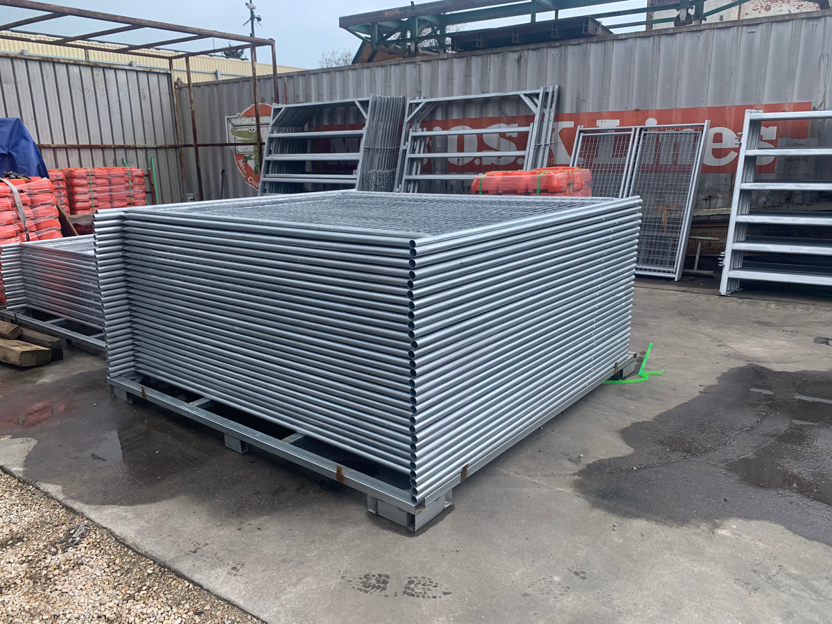 200m Pack Light-Duty Temporary Fence Panels Adelaide – 84 Sets of 2.4m x 2.1m Panels