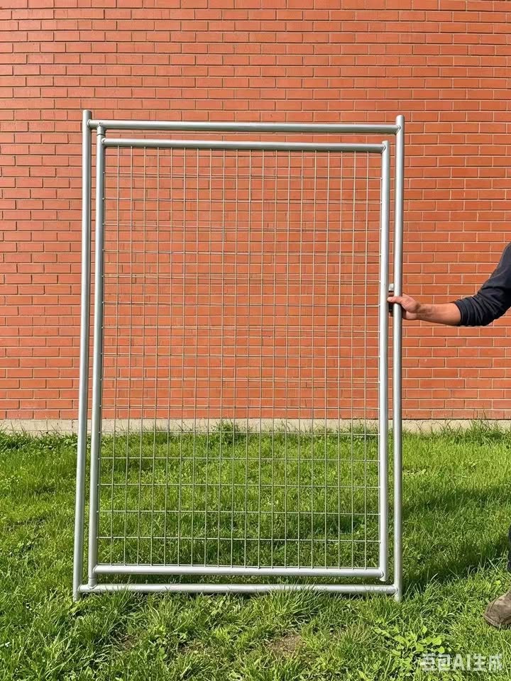 3.6m×2.4m Roofed Heavy‐Duty Galvanised Dog Enclosure