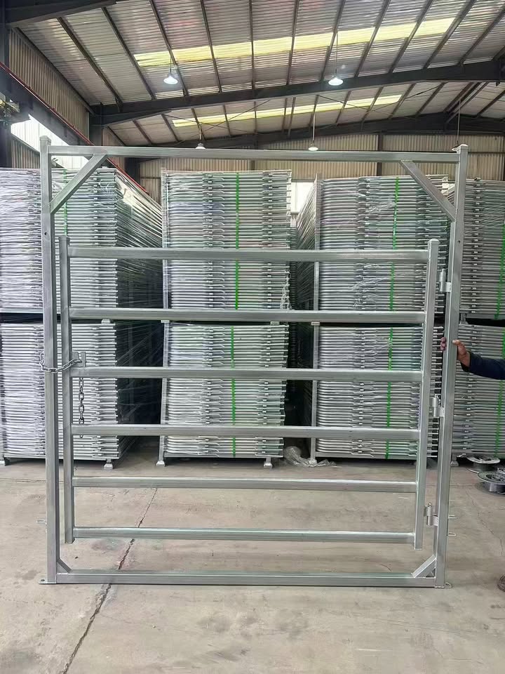 18m Galvanised Cattle/Horse Livestock Round Yard