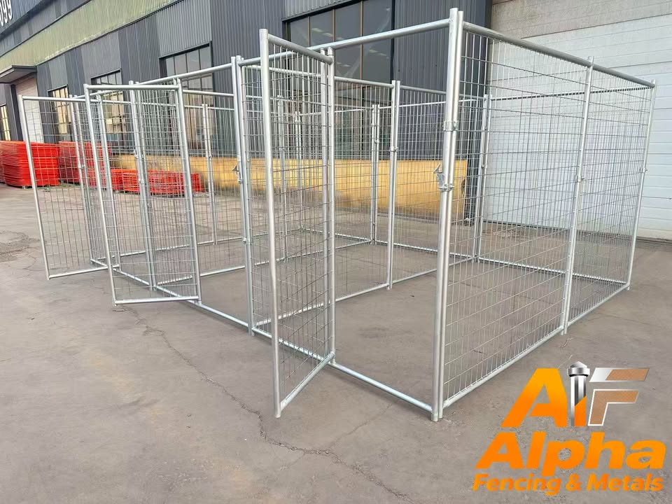 3 Bays 3mX4.5m Heavy‐Duty Galvanised Dog Enclosure