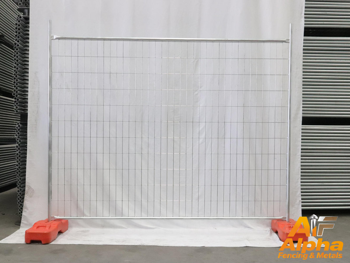 Standard Temporary Fence Panel – 2.4m x 2.1m
