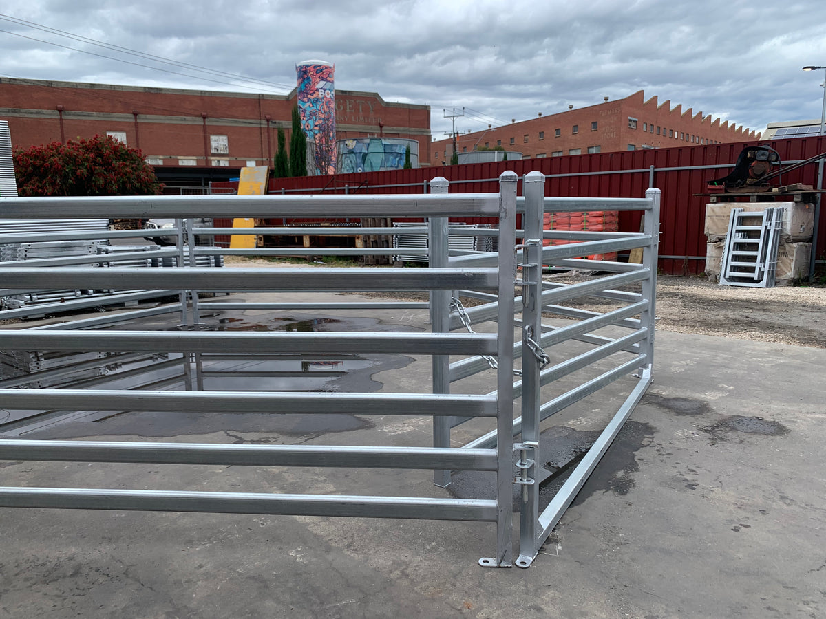 Round Sheep Yard – 5 Panels & 1 Gate | Galvanised Sheep Yard & Sheep Panels Adelaide