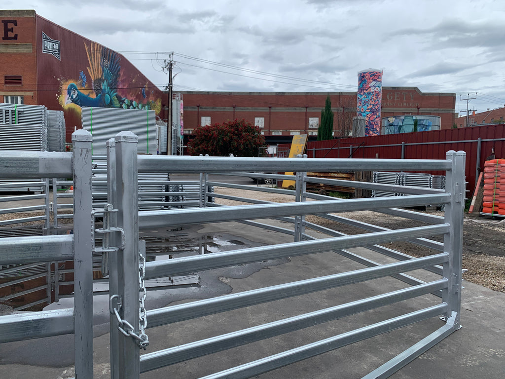 Round Sheep Yard – 7 Panels & 1 Gate | Galvanised Sheep Yard & Sheep Panels Adelaide
